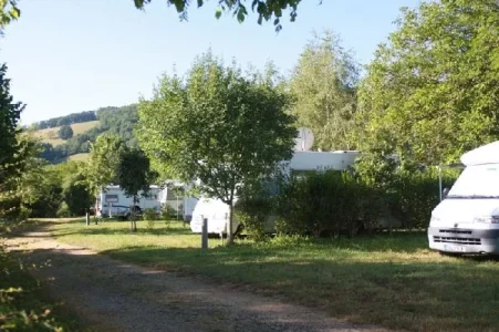 CAMPING MUNICIPAL LA GRAVE (groupes)