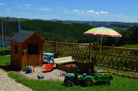 Le Jardin de Chalets - jeux extérieurs