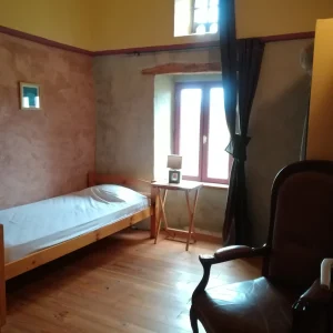 Chambre de 3, moyen gîte