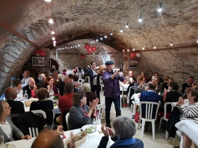 Repas dans la Grande Salle du Château