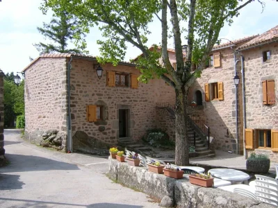 Le Hameau de Moulès (groupes)