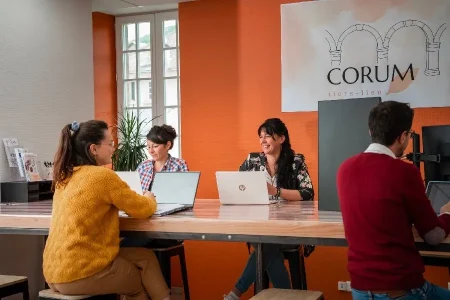 Le Corum : espace de travail partagé