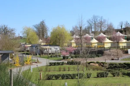 Bungalow Camping du Lac de Bonnefon