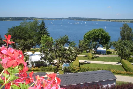 Camping Beau-Rivage du lac de pareloup Aveyron