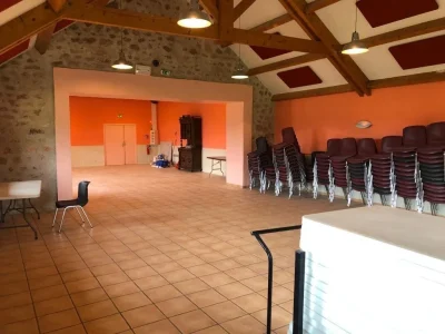 Salle des Fêtes Pierrefiche du Larzac (salle groupes)