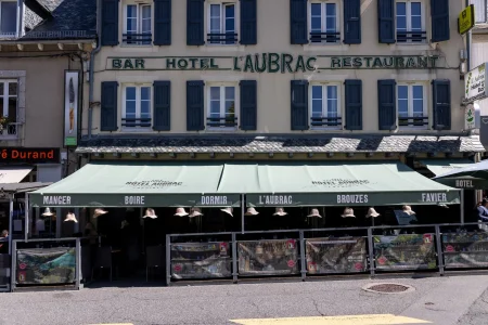 Hôtel L'Aubrac (groupes)