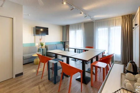 Ibis Budget Millau Viaduc (salles)