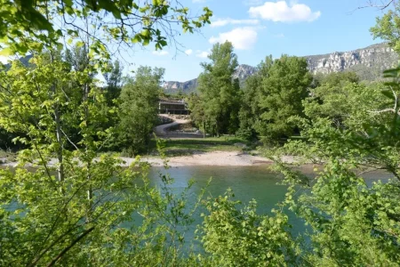 Maison d'exception au bord de l'eau