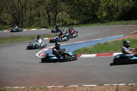 Parc de Loisirs des Bouscaillous Séminaire / un circuit doté des dernières évolutions technologiques en matière de sécurité "run-off"