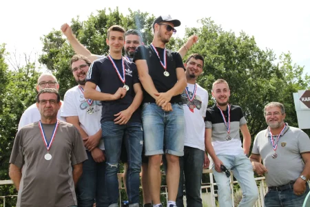 Parc de Loisirs des Bouscaillous Séminaire / podium et médailles pour les pilotes des grands Prix karting