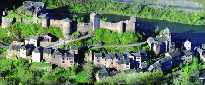 Château de Brousse (groupes)