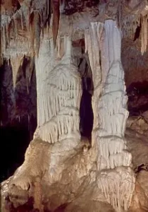 GROTTE PRÉHISTORIQUE DE FOISSAC