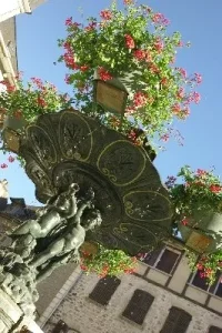 Fontaine de la Place du Marché à St Geniez d'Olt