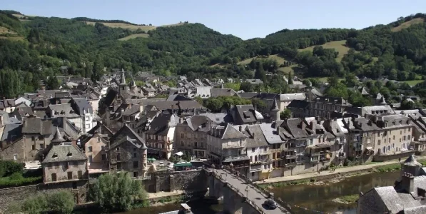 St Geniez d'Olt, vue du Monument Talabot