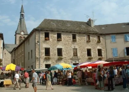 Marché tous les samedis matin