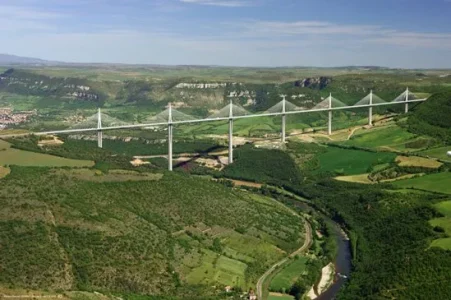 Grand site du Viaduc de Millau